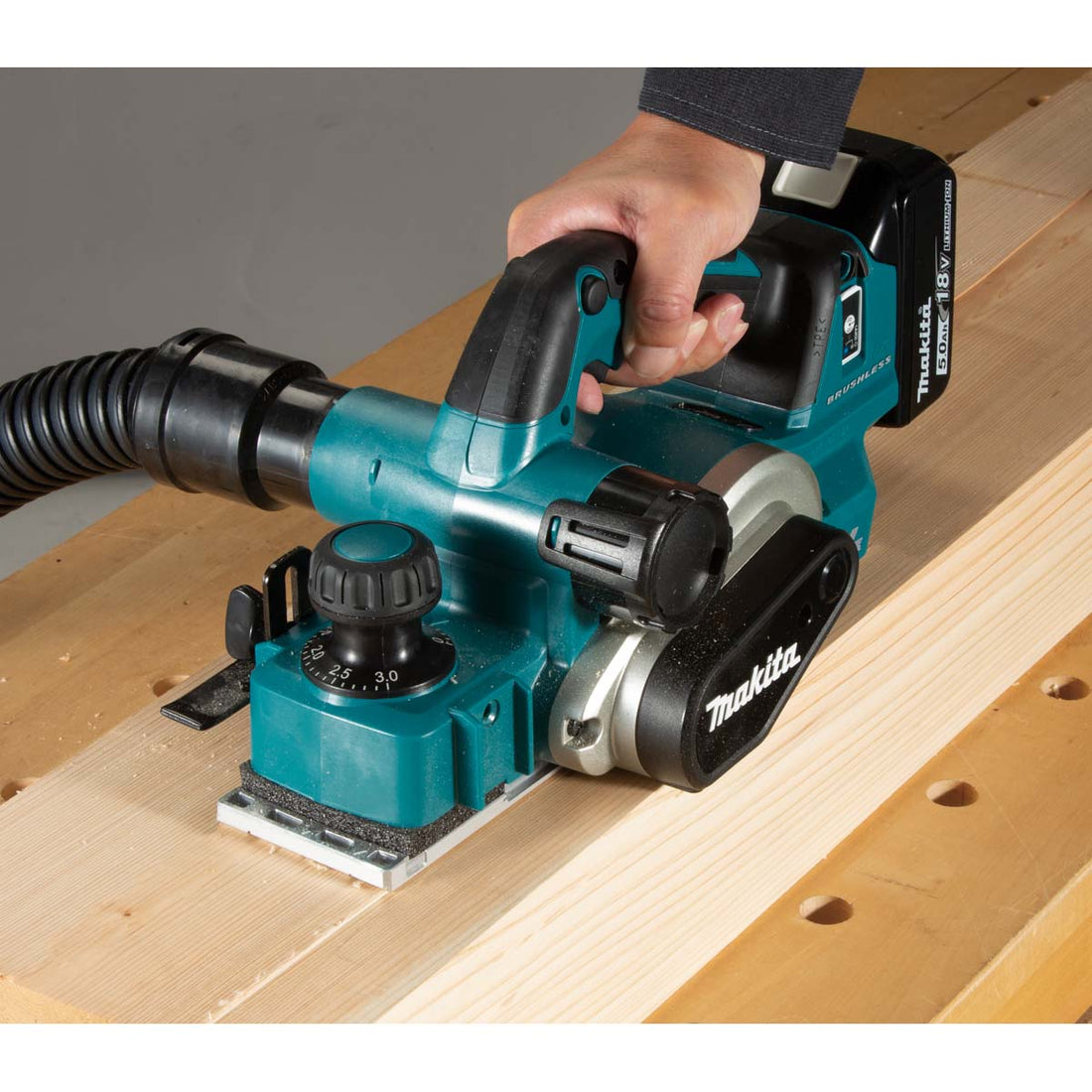 Makita 18V Brushless AWS 82mm Planner Skin DKP181Z Planing With Extraction